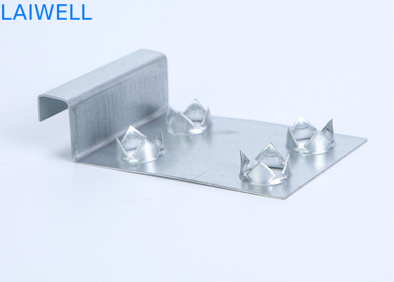 Procesamiento de embalaje de metal personalizado caja de madera accesorios de hardware gancho de soporte placa de acero galvanizado