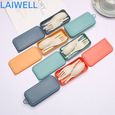 Cuchillería portátil de fibra de paja de trigo verde de 5 PC Conjunto versátil Biodegradable Accesorios de vajilla sostenible y adecuado para comidas calientes y frías