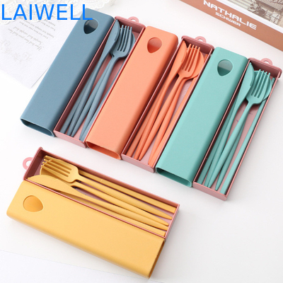 Diseño elegante portátil sostenible Conjunto de cubiertos de 4 PC Acentos de vajilla de trigo de paja amigable con el medio ambiente Fibra resistente al calor y materiales ecológicos para altas temperaturas