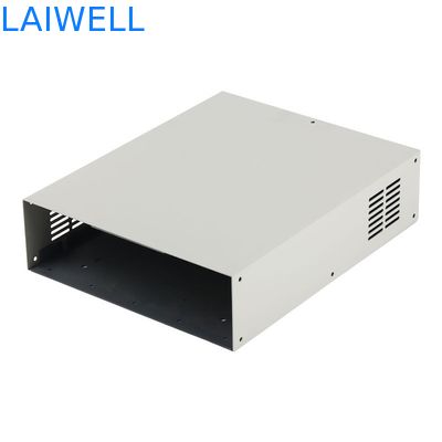 Chasis de procesamiento de chapa de acero laminado en caliente personalizado con una tolerancia de ±0.1 mm. Resultados garantizados
