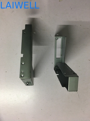 El hardware que trabaja a máquina del torno del CNC que sella piezas crea componentes del metal para requisitos particulares de la prensa