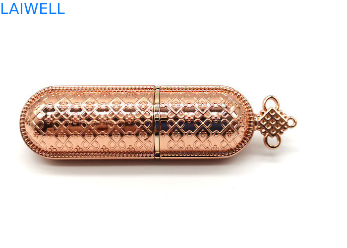 OEM Zinc Alloy Metal Die Casting Tube de lápiz labial con diseño de nudos chinos para productos de belleza de alta gama